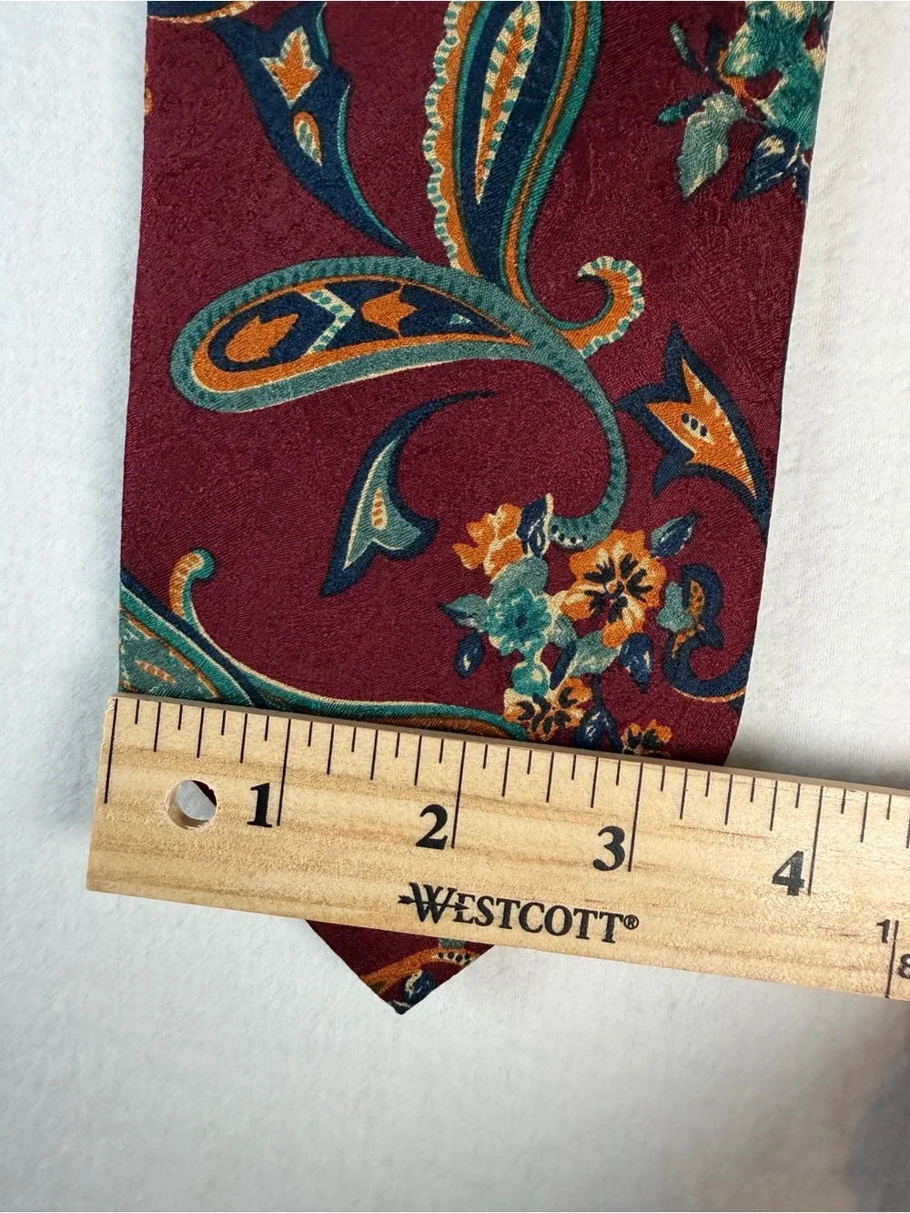 Jos A Bank Premier Collection Hand Sewn Silk Tie Paisley Burgundy 3.75